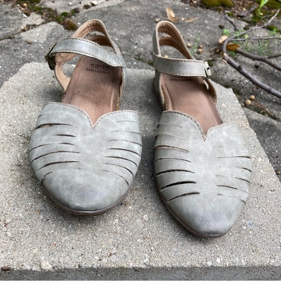 Earthshoe sandals, grey, pointy - Picture 3 of 9